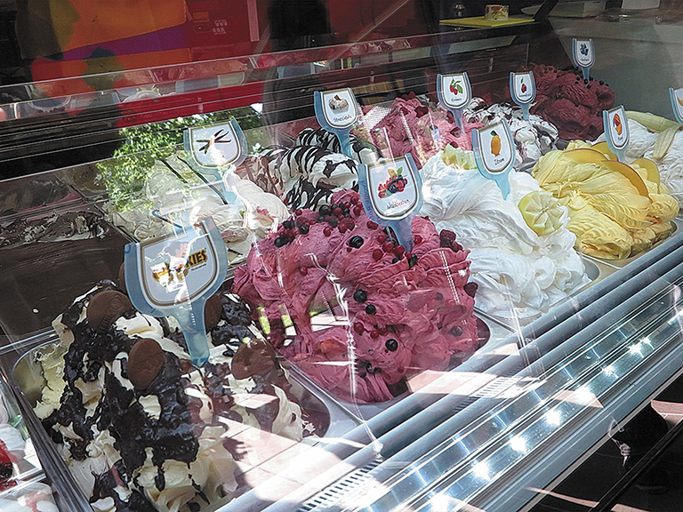 Eiscafé Delfin