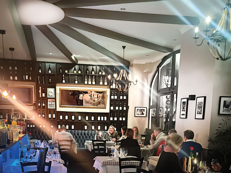 Villa Franca<br>Restaurant | Café | Bar