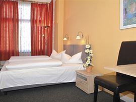 Hotel am Hermannplatz Kottbusser Damm 24